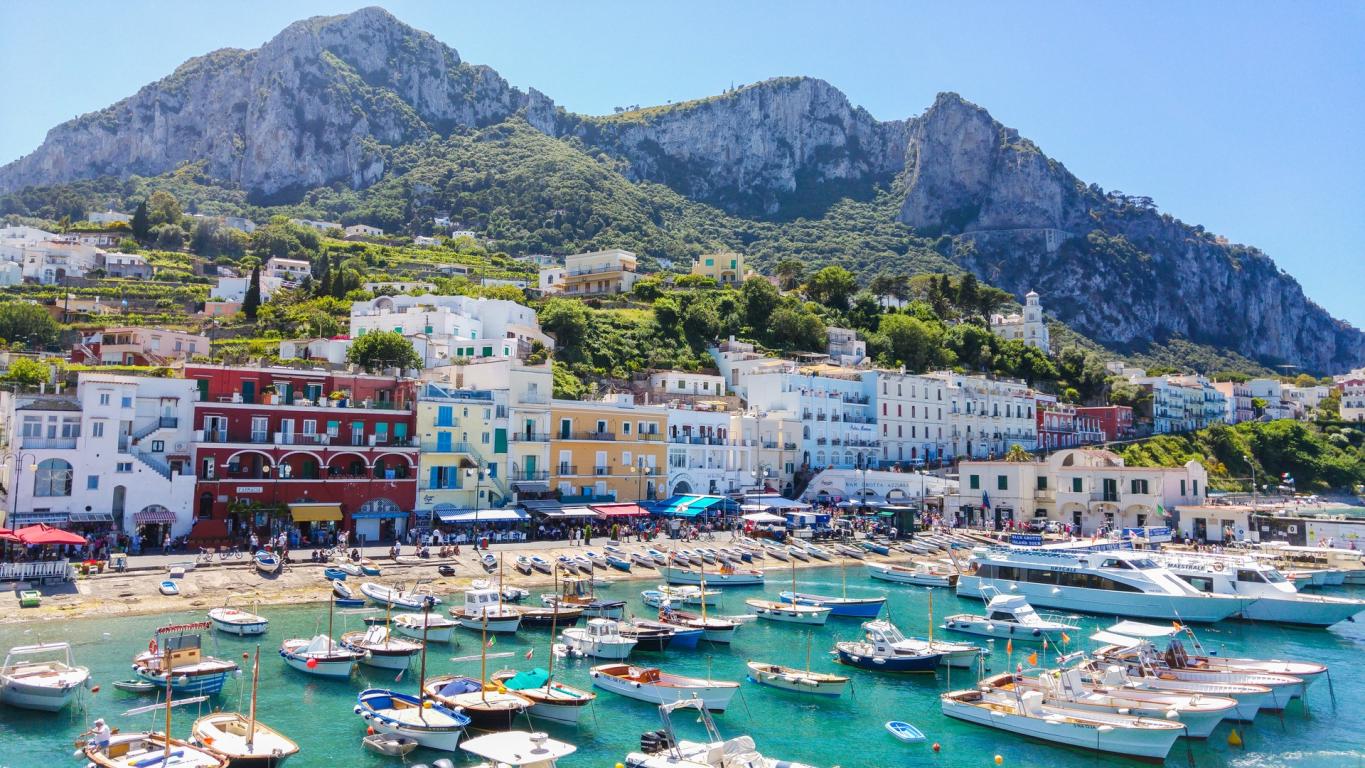 Tour in barca privato a Capri-11